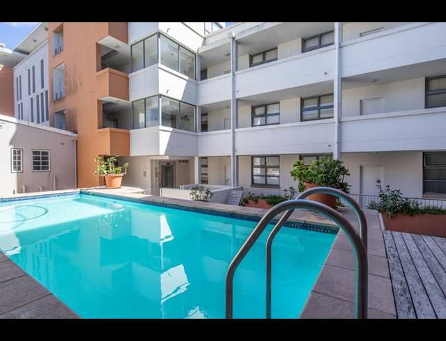 1 BEDROOM PROPERTY TO RENT IN MUIZENBERG